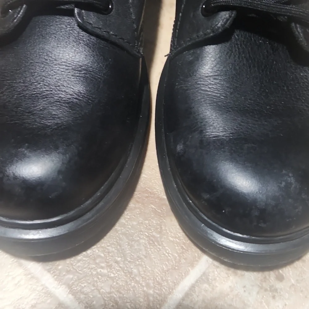 DR MARTENS Size 3. Black Lace-Up Boots